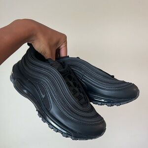Women’s 97 Air Max in Black. Size 7.